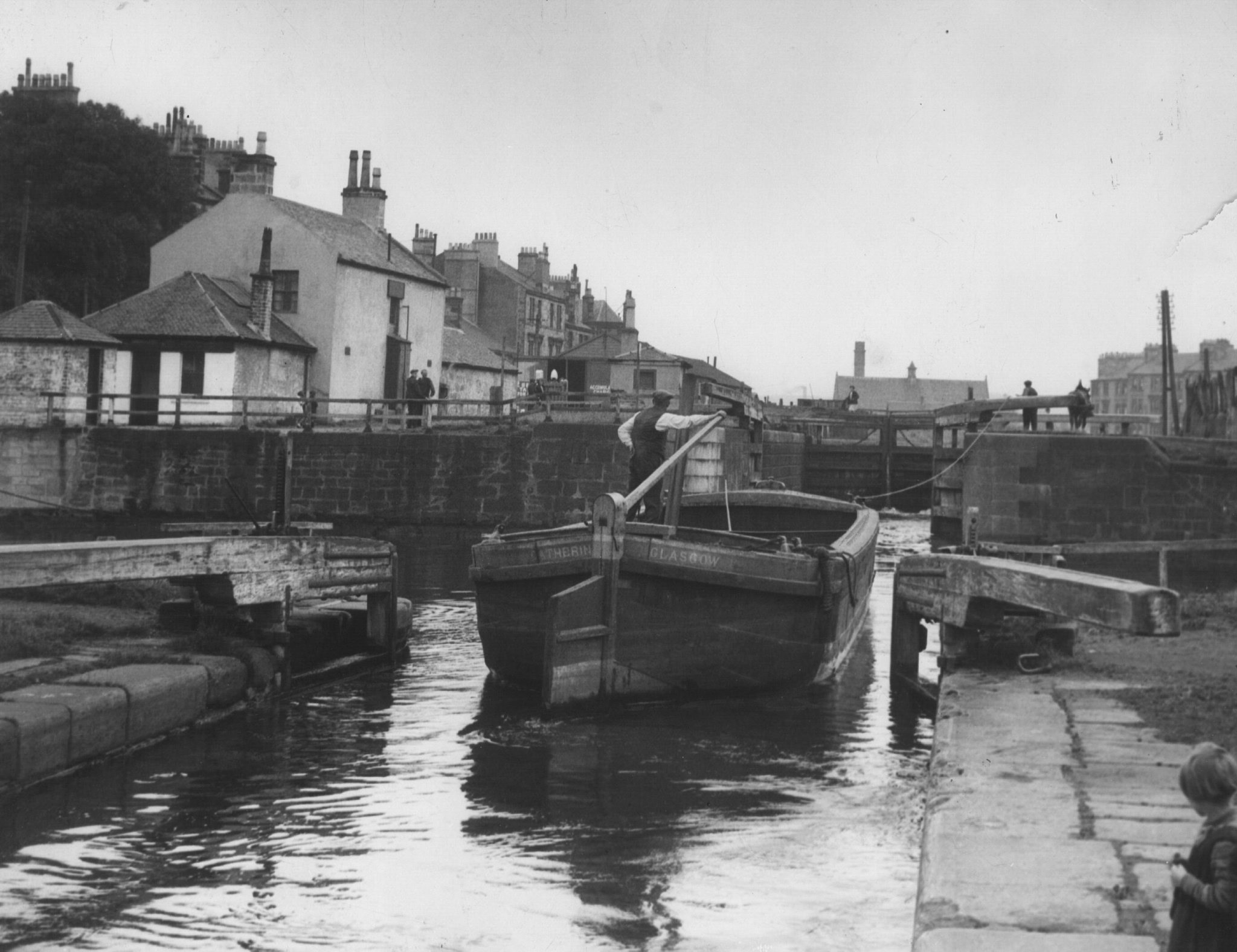 The Forth and Clyde Canal at Maryhill, 1937. Pic: Herald and Times
