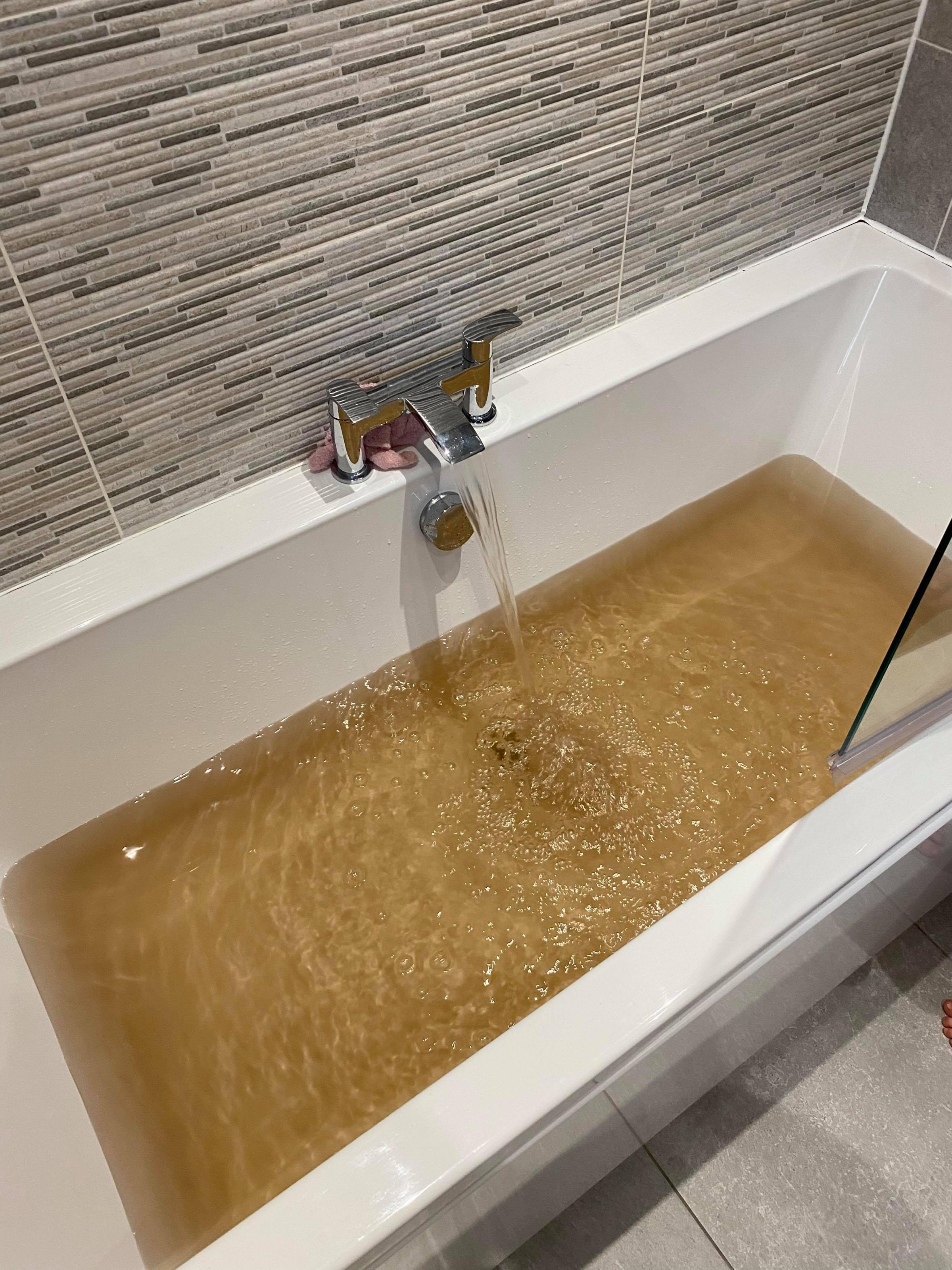 Linnvale dad blasts Scottish Water for ‘dirty water’ at family home