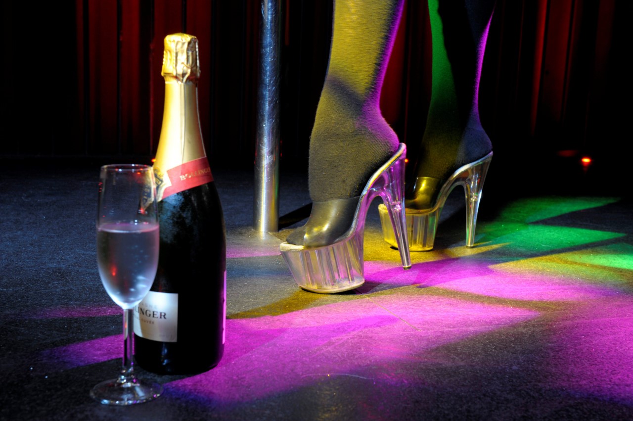 Sexual entertainment: should venues be licensed in Clydebank?