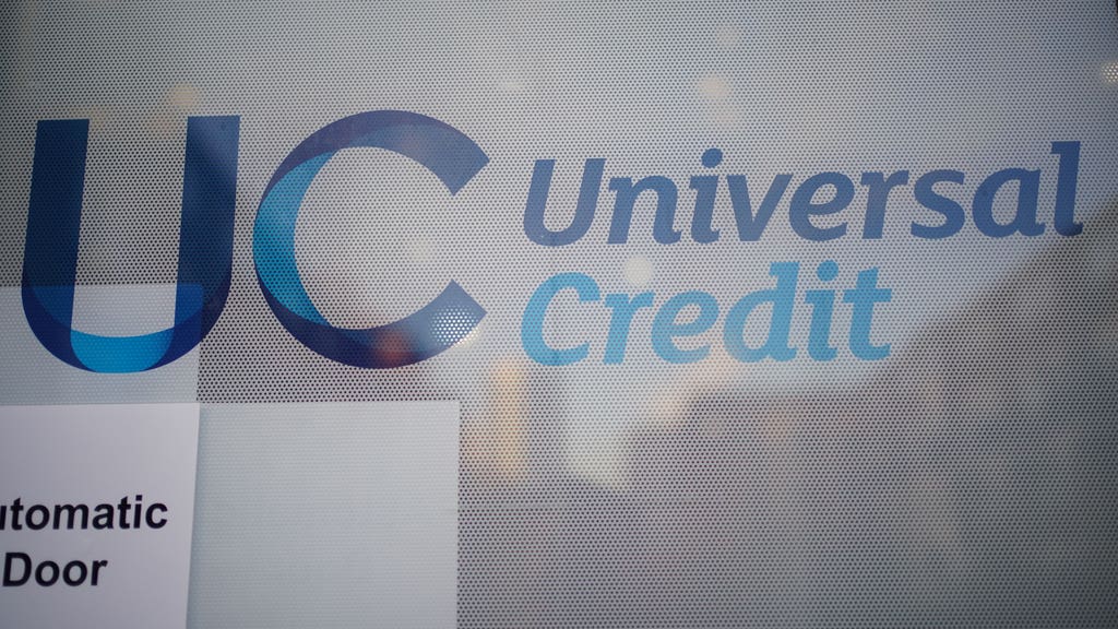 DWP has 'no plans' over Universal Credit rule which can delay payments rise by two months