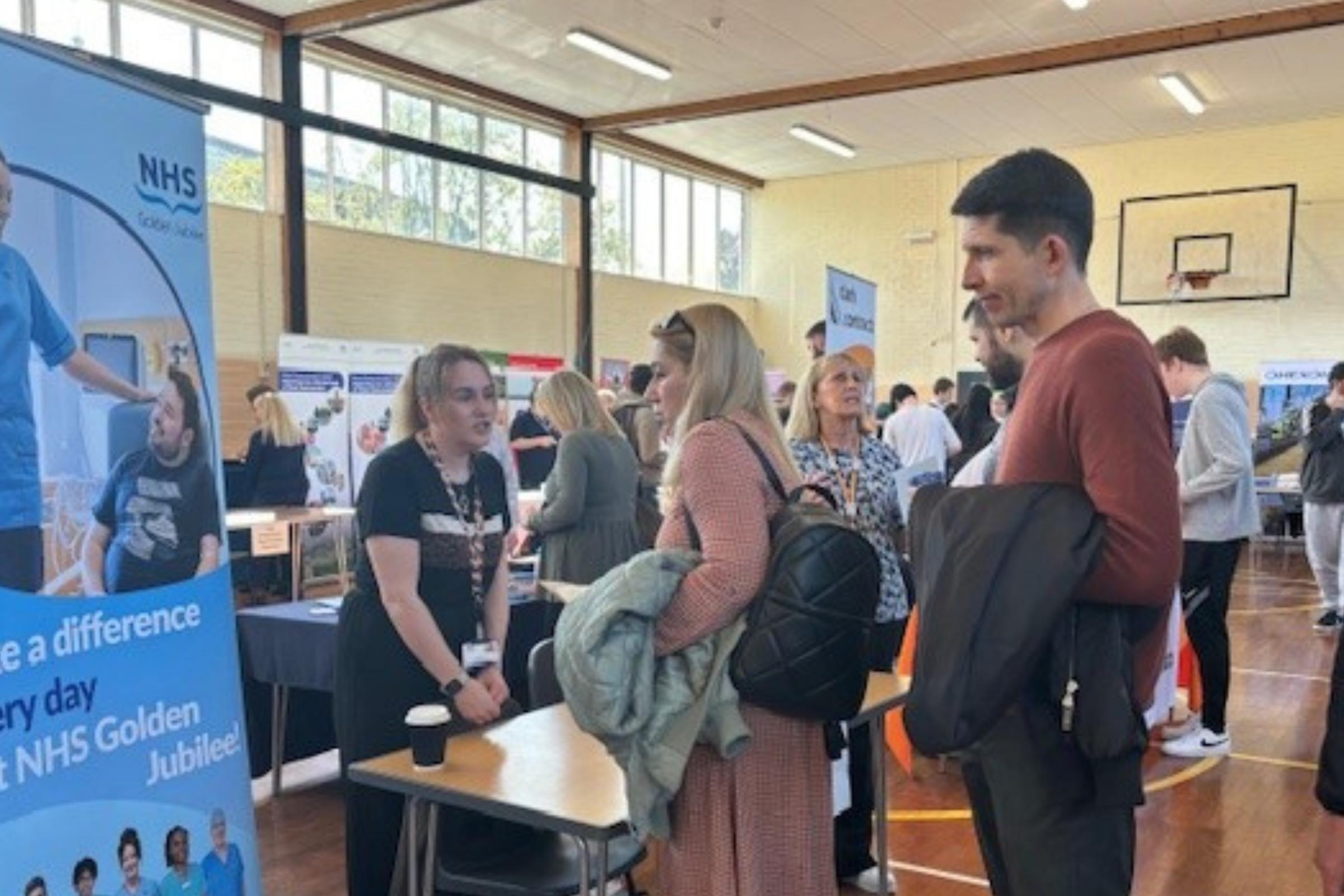 Over 300 people attend West Dunbartonshire Council careers fair - Vimarsana News