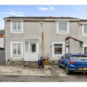 A rare chance to get this home set in the popular Duntocher area